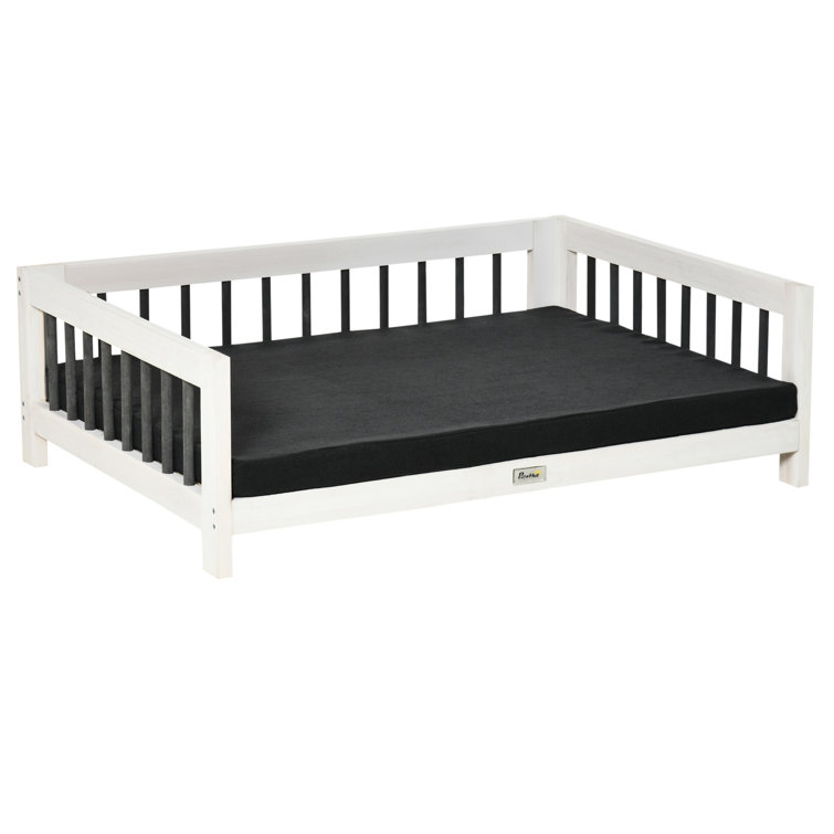 Elevated dog deals bed with sides